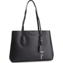 Torebka DKNY - Sullivan Cbody Walle R84A8943 BSV-Black/Silver 46. Czarne torebki klasyczne damskie DKNY, ze skóry, klasyczne. W wyprzedaży za 629,00 zł.