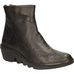 Botki fly london p50048700. Botki damskie Fly London, bez obcasa, bez zapięcia. W wyprzedaży za 238,99 zł.