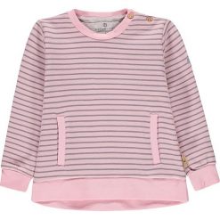 Bluza w kolorze jasnoróżowym. Różowe bluzy niemowlęce Mother Nature & Me, w paski, z bawełny, bez rękawów, bez kaptura. W wyprzedaży za 62,95 zł.