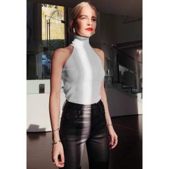 Bluzka BRIGIDA WHITE. Białe bluzki damskie Bluzka BRIGIDA WHITE, uniwersalny, bez wzorów. W wyprzedaży za 39,00 zł.