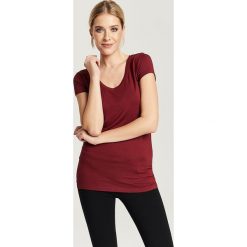 T-shirt w kolorze bordowym. Czerwone t-shirty damskie Zabaione, Hailys, s, bez wzorów, z okrągłym kołnierzem. W wyprzedaży za 19,95 zł.