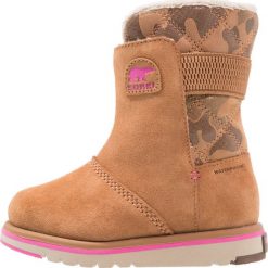 Sorel RYLEE CAMO Śniegowce pink ice. Pomarańczowe buty zimowe damskie Sorel, ze skóry. W wyprzedaży za 197,45 zł.