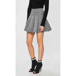 Tally Weijl - Spódnica. Szare spódniczki damskie marki TALLY WEIJL, s, bez wzorów, z elastanu, z podwyższonym stanem, mini, rozkloszowane. Za 99,90 zł.