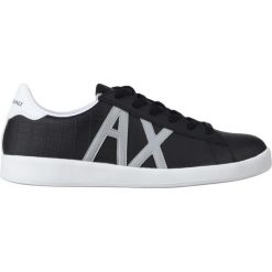 Armani Exchange Tenisówki Czarny. Czarne trampki męskie Armani Exchange, bez wzorów, ze skóry, bez zapięcia. Za 714,95 zł.