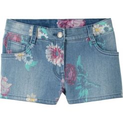 Szorty dżinsowe w kwiaty bonprix niebieski "bleached" z nadrukiem. Niebieskie spodnie dziewczęce bonprix, na lato, z nadrukiem, z jeansu. Za 59,99 zł.