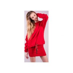 Bluza damska czarwona KLEOPATRA. Czerwone bluzy damskie 3 for u, bez wzorów, z elastanu, bez rękawów, bez kaptura. Za 159,20 zł.