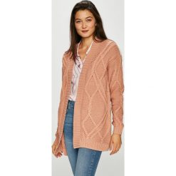 Vero Moda - Kardigan. Różowe kardigany damskie marki Vero Moda, s, z bawełny. W wyprzedaży za 89,90 zł.