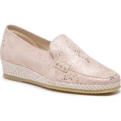 Espadryle SPIFFY - C-61228-70 Nude 074. Brązowe espadryle damskie Spiffy, bez wzorów, ze skóry, bez obcasa, na obcasie. W wyprzedaży za 279,00 zł.