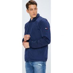 Tommy Jeans - Kurtka. Niebieskie kurtki damskie Tommy Jeans, m, bez wzorów, z poliesteru, krótkie, bez kaptura. W wyprzedaży za 499,90 zł.