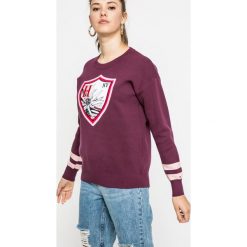 Tommy Hilfiger - Sweter. Fioletowe swetry damskie marki TOMMY HILFIGER, s, z nadrukiem, z bawełny, z krótkim rękawem, krótkie, bez kaptura. W wyprzedaży za 399,90 zł.