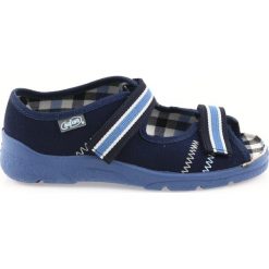 Sandałki buty dziecięce na rzepy Befado 969x101 granatowe. Niebieskie sandały chłopięce Befado, z bawełny, na rzepy. W wyprzedaży za 59,00 zł.