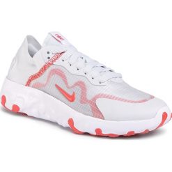 Buty NIKE - Renew Lucent BQ4152 005 Photon Dust/Track Red/ White. Szare buty sportowe damskie Nike, na co dzień, bez wzorów, ze skóry ekologicznej, bez obcasa, na płaskiej podeszwie, bez zapięcia. W wyprzedaży za 259,00 zł.