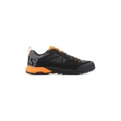 Buty Salomon X Alp Spry GTX 402453. Czarne trampki męskie Salomon, bez wzorów, bez zapięcia. Za 471,10 zł.
