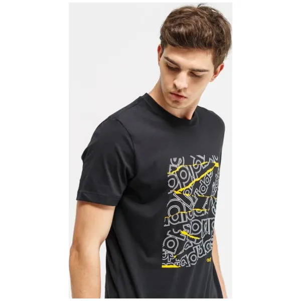 Adidas Koszulka Ss M Bg Grfx T , czarny, rozmiar L. Czarne koszulki męskie Adidas, m, z nadrukiem, z poliesteru, bez kołnierzyka, bez rękawów. Za 99,99 zł.