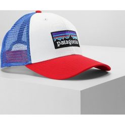 Czapki damskie: Patagonia LOGO TRUCKER HAT Czapka z daszkiem white/fire/andes blue
