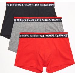 3 pack bokserek - Czerwony. Czerwone bokserki męskie Cropp, bez wzorów. Za 59,99 zł.