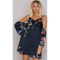 Sukienki: Neon Rose Sukienka z wycięciami na ramionach – Black,Multicolor