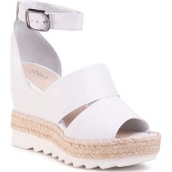 Espadryle QUAZI - QZ-15-04-000588 102. Białe espadryle damskie QUAZI, bez wzorów, ze skóry, bez obcasa. Za 379,00 zł.