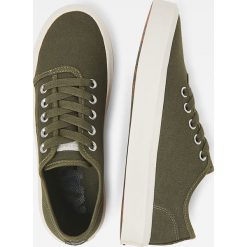 Sneakersy "Strett II" w kolorze khaki. Brązowe trampki męskie G-Star, na sznurówki. W wyprzedaży za 227,95 zł.