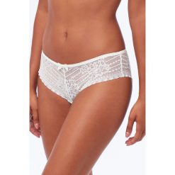 Etam - Figi Panama. Białe majtki damskie Etam, m, w koronkowe wzory, z elastanu. Za 59,90 zł.