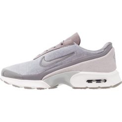 Trampki damskie slip on: Nike Sportswear AIR MAX JEWELL LX Tenisówki i Trampki gunsmoke/atmosphere grey
