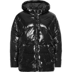 Kurtka puchowa TwinSet 192TP2500. Czarne kurtki damskie Twinset, bez wzorów, z puchu, bez kaptura. W wyprzedaży za 829,00 zł.