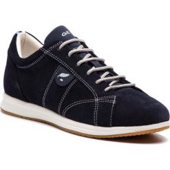 Półbuty GEOX - D Avery A D52H5A 022AU C4002 Navy. Niebieskie półbuty damskie Geox, bez wzorów, ze skóry, bez obcasa, na płaskiej podeszwie, bez zapięcia. W wyprzedaży za 259,00 zł.