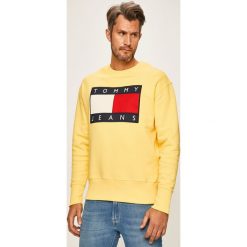 Tommy Jeans - Bluza. Czarne bluzy męskie Tommy Jeans, xl, z aplikacjami, z bawełny, z okrągłym kołnierzem, bez rękawów, bez kaptura. W wyprzedaży za 349,90 zł.
