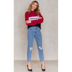 NA-KD Jeansy Live Fast - Blue. Niebieskie boyfriendy damskie marki NA-KD, na lato, z napisami, z bawełny. W wyprzedaży za 55,19 zł.