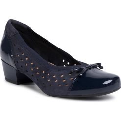 Półbuty LASOCKI - 9028-01 Navy. Niebieskie półbuty damskie Lasocki, bez wzorów, z zamszu, bez obcasa, na obcasie, bez zapięcia. Za 199,99 zł.