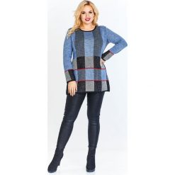 Bluzka swetrowa z wełną w kratę - szary, l. Szare bluzki damskie e-margeritka.pl, xl, bez wzorów, z wełny, eleganckie, bez kołnierzyka, z długim rękawem. Za 129,99 zł.