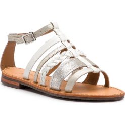 Sandały GEOX - D Sozy E D722CE 0QMPE C0434 Silver/White. Szare klapki damskie Geox, bez wzorów, z zamszu, bez obcasa, na obcasie. W wyprzedaży za 219,00 zł.