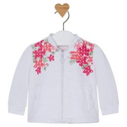 Bluza w kolorze białym. Białe bluzy niemowlęce Mayoral, bez wzorów, bez rękawów, bez kaptura. W wyprzedaży za 79,95 zł.