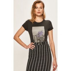 Only - T-shirt. Brązowe bluzki damskie ONLY, s, z nadrukiem, z bawełny, z okrągłym kołnierzem. Za 69,90 zł.