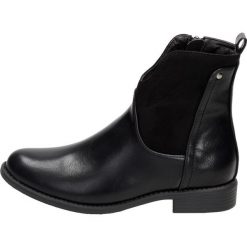 Czarne botki damskie sztyblety FILIPPO DBT302. Czarne botki damskie FILIPPO, klasyczne, na wysokim obcasie, na obcasie, bez zapięcia. W wyprzedaży za 129,00 zł.