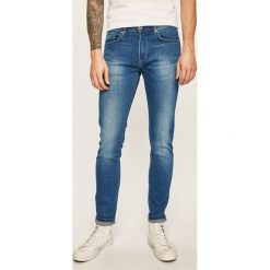 Pepe Jeans - Jeansy Stanley. Niebieskie jeansy męskie Pepe Jeans, z aplikacjami. W wyprzedaży za 269,90 zł.
