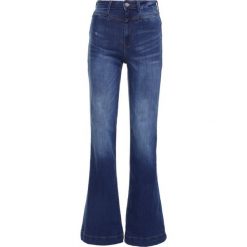 Jeansy Bootcut Guess W0GA20 D41F2. Niebieskie jeansy damskie Guess. W wyprzedaży za 299,00 zł.