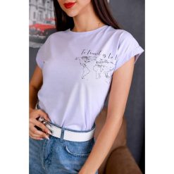 T-shirt damski NILMA LILA. Fioletowe t-shirty damskie IVET, z nadrukiem, bez kołnierzyka. W wyprzedaży za 9,00 zł.