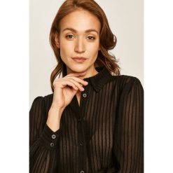 Answear - Koszula. Czarne bluzki damskie ANSWEAR, s, bez wzorów, z poliesteru, klasyczne, z klasycznym kołnierzykiem, z długim rękawem. W wyprzedaży za 49,90 zł.