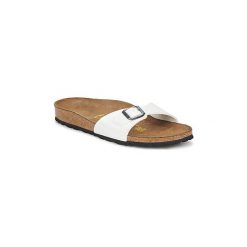 Klapki Birkenstock MADRID. Białe klapki damskie Birkenstock, bez wzorów, bez obcasa. Za 259,00 zł.