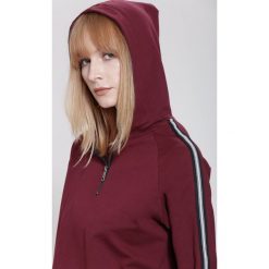 Bluzy damskie: Bordowa Bluza Monkey