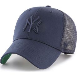 47brand - Czapka New York Yankees. Czapki męskie 47brand, z poliesteru. W wyprzedaży za 69,90 zł.