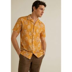 Mango Man - Koszula Donald. Pomarańczowe koszule męskie marki Mango Man, s, bez wzorów, z bawełny, klasyczne, z klasycznym kołnierzykiem, z długim rękawem. Za 139,90 zł.