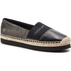 Espadryle MICHAEL MICHAEL KORS - Vicky Espadrille 40S9VIFP1L Black. Czarne espadryle damskie MICHAEL Michael Kors, na co dzień, bez wzorów, ze skóry ekologicznej, bez obcasa, na płaskiej podeszwie, bez zapięcia. Za 579,00 zł.