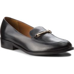 Lordsy SOLO FEMME - 96633-05-I12/000-03-00 Czarny. Czarne półbuty damskie Solo Femme, ze skóry, bez obcasa, na obcasie. W wyprzedaży za 239,00 zł.