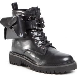 Trapery GINO ROSSI - V032H-388-1 Black. Czarne trapery damskie Gino Rossi, ze skóry, bez obcasa, bez zapięcia. Za 399,99 zł.