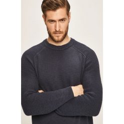 Pepe Jeans - Sweter. Niebieskie swetry męskie Pepe Jeans, s, bez wzorów, z bawełny, z okrągłym kołnierzem, bez kaptura. W wyprzedaży za 239,90 zł.