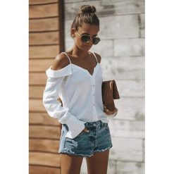 Damska bluzka KEDRA WHITE. Białe bluzki damskie Damska bluzka KEDRA WHITE, s, bez wzorów, bez kołnierzyka, bez rękawów. W wyprzedaży za 59,00 zł.