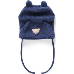 Czapka w kolorze granatowym. Niebieskie czapeczki niemowlęce Steiff, z aplikacjami. W wyprzedaży za 42,95 zł.