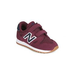 Buty Dziecko New Balance 520. Czerwone trampki dziewczęce New Balance, bez wzorów, bez zapięcia. Za 260,10 zł.